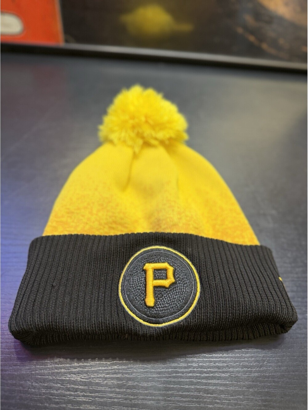 Pittsburgh Pirates New Era Authentic On Field Pom Beanie MLB Black Gold